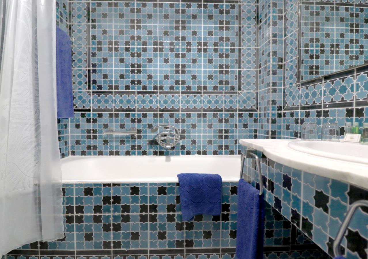 El Oumara Hotell Tunis Exteriör bild